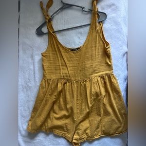 Like new - Shein knot tie romper